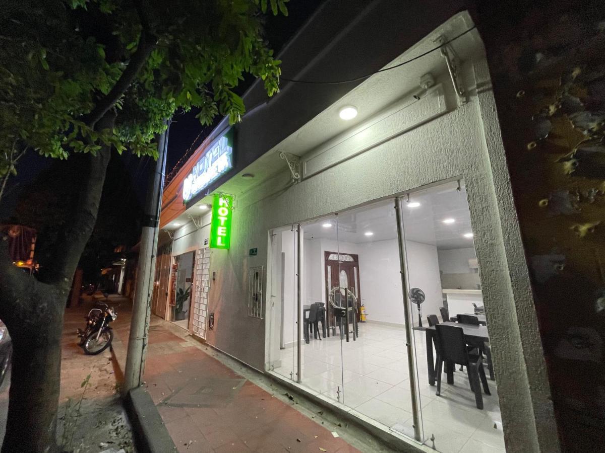 Hotel Neiva Urdaneta Bagian luar foto