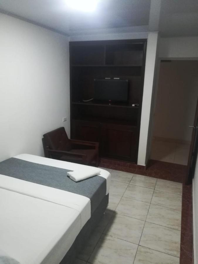 Hotel Neiva Urdaneta Bagian luar foto
