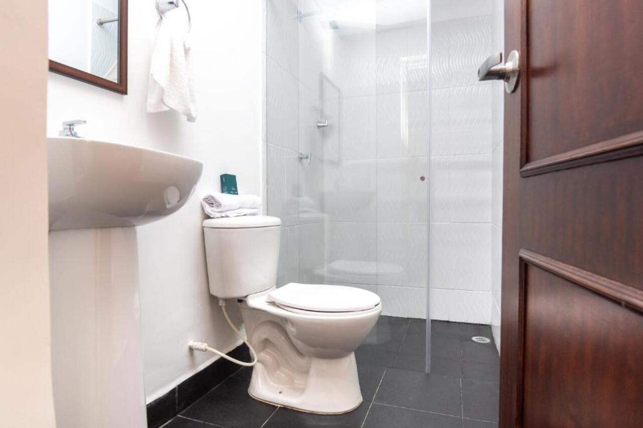 Hotel Neiva Urdaneta Bagian luar foto